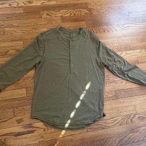 Lululemon Long Sleeve Henley - Medium